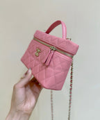 CHANEL VANITY CASE 19 IN CONTESSA PINK CALFSKIN GOLD-TONE METALLIC