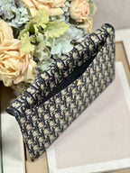 DIOR 30 MONTAIGNE 30CM BLUE OBLIQUE EMBROIDERY